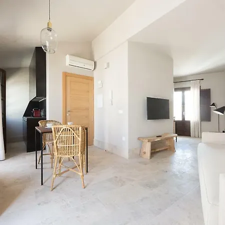 Chacon & Apartment Estepona