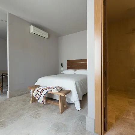 Chacon & Εστεπόνα