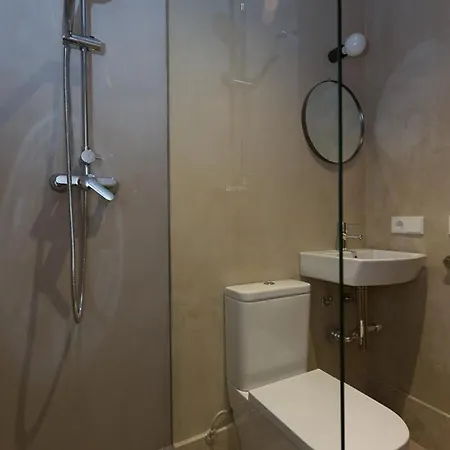 Chacon & إِستيبونا