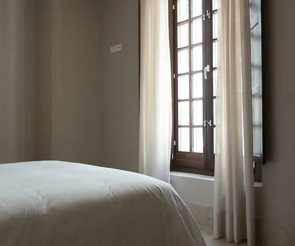 Chacón Apartments&suites *