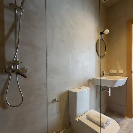 Chacon & 에스테포나