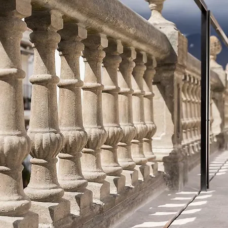 Chacon & * 에스테포나